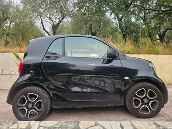  Voir détails -Smart Fortwo COUPE 61CH PURE à Cannes (06)