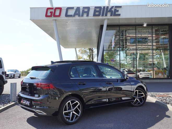 Volkswagen Golf 8 2.0 TDI 150CH Style Toit ouvrant Garan  de 2021