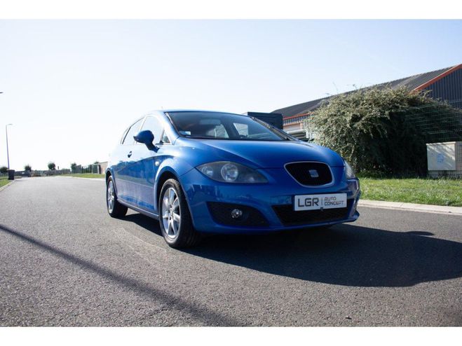 Seat Leon 1.6 TDI 105 Start & Stop / ENTRETIEN COM Bleu de 2010