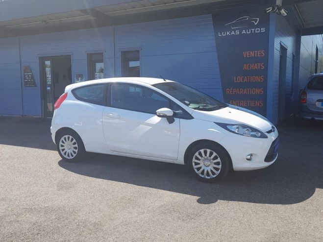 Ford Fiesta 1.25 82 Trend Blanc de 2011