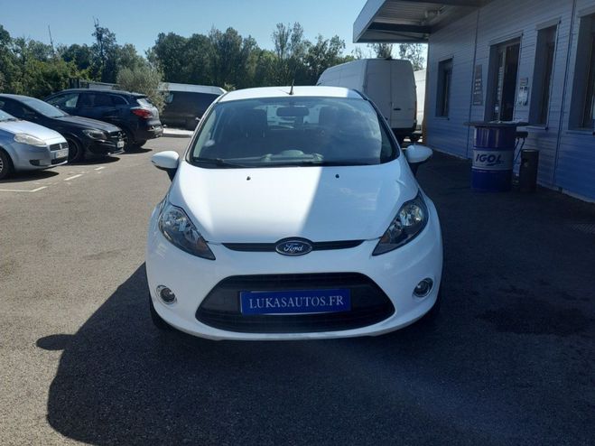 Ford Fiesta 1.25 82 Trend Blanc de 2011