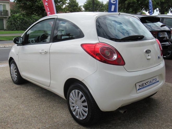 Ford KA 1.2 69CH STOP&START TITANIUM Blanc de 2011