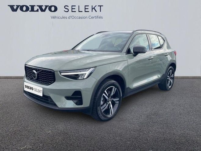 Volvo XC40 B3 163ch Plus DCT 7 Noir Onyx Mtallis de 2024