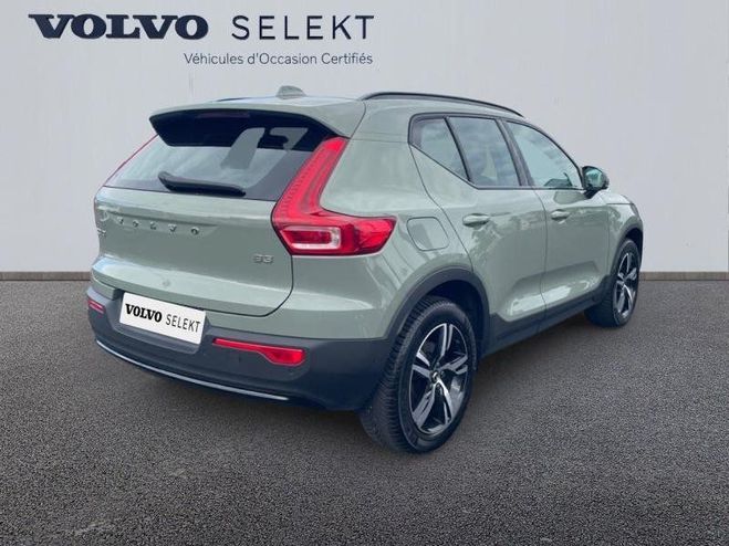 Volvo XC40 B3 163ch Plus DCT 7 Noir Onyx Mtallis de 2024