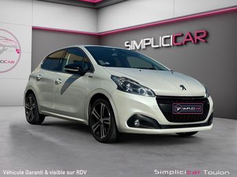 Voir détails -Peugeot 208 GT Line 1.2 puretech 110ch ss eat6 garan à  La Farlde (83)