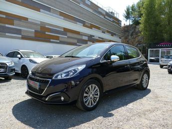  Voir détails -Peugeot 208 1.2 PureTech 110ch SS BVM5 Allure à  La Ciotat (13)