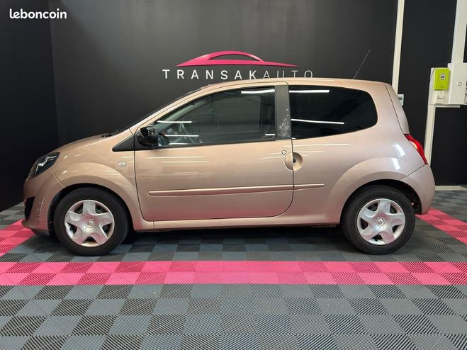 Renault Twingo II 1.2 16v 75ch eco2 Miss Sixty PREMIRE Rose de 2011