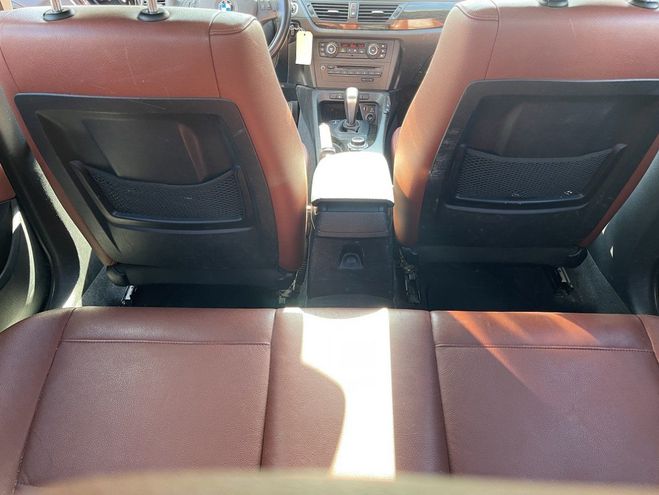 BMW X1 (E84) SDRIVE20DA 177CH CONFORT Noir de 2012