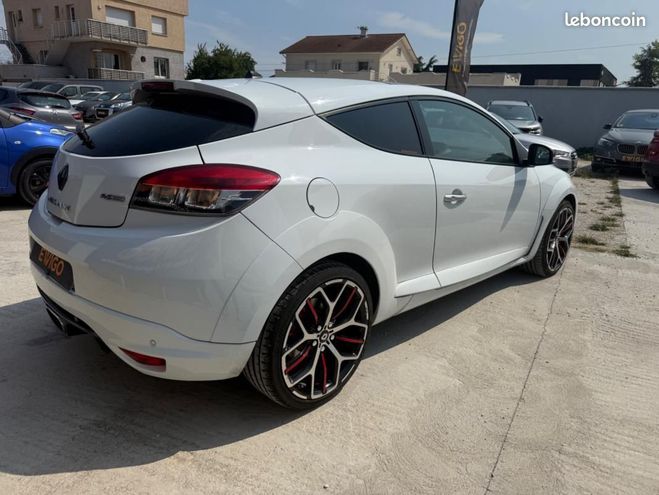 Renault Megane COUPE 2.0 250 ch RS CHSSIS CUP ORIGINE  Blanc de 2011
