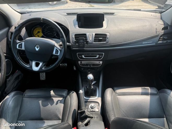 Renault Megane COUPE 2.0 250 ch RS CHSSIS CUP ORIGINE  Blanc de 2011