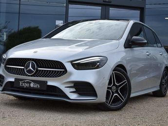 Voir détails -Mercedes Classe B 180 d AMG Line - CAMERA - PANO - LEDER - à Roeselare (88)