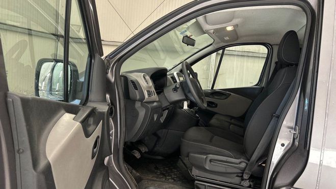 Renault Trafic III COMBI L1 1.6 DCI 95CH STOP&START LIF Gris C de 2017