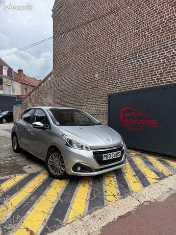  Voir détails -Peugeot 208 1,6 hdi à Douai (59)