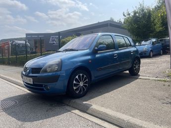  Voir détails -Renault Clio II PHASE II 1.4i 16V 100CV à Darntal (76)