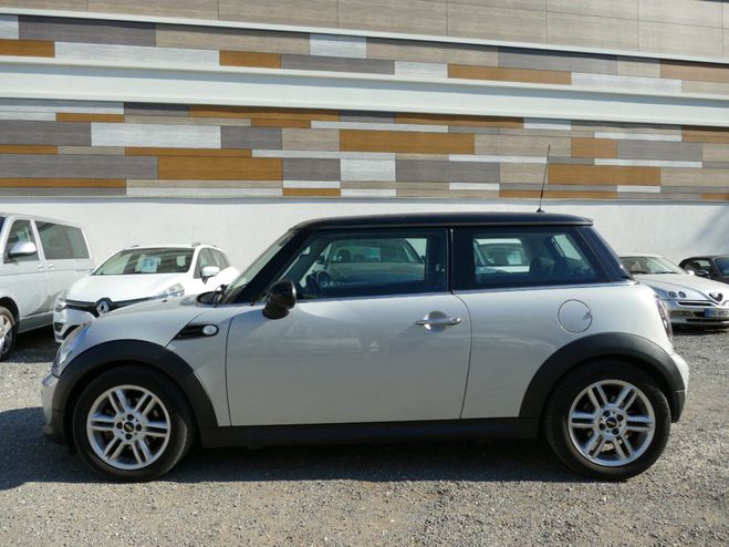 Mini One HATCH R56 COOPER 122 Ch BVM 6 Gris de 2011