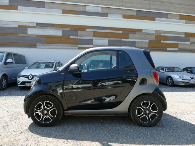 Smart Fortwo COUPE 0.9 TWINAMIC 90 Ch PASSION BVA6 Gris de 2019