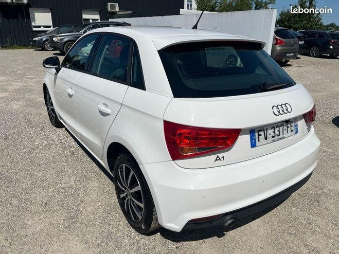 Audi A1 1.0lTFSI 82cv 4PL CarPlay, Camra, sige Blanc de 2017