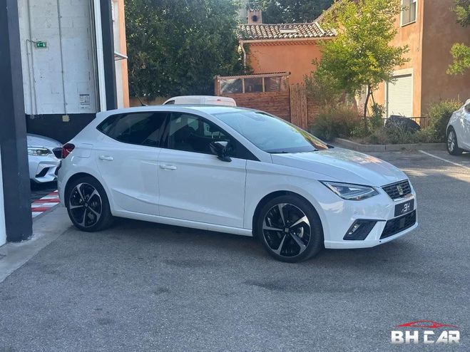 Seat Ibiza FR 1.5 TSI 150cv XCLUSIVE DSG BVA Blanc de 2024