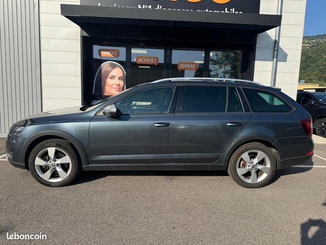 Skoda Octavia Combi 2.0 TDI 180 SCOUT 4X4 DSG BVA Gris de 2018
