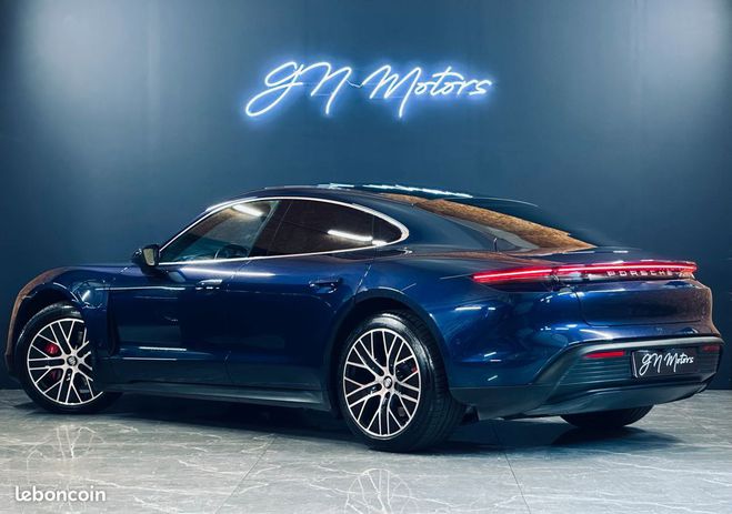 Porsche Taycan 4s 530 79.2 kwh premiere main entretien  Bleu de 2020