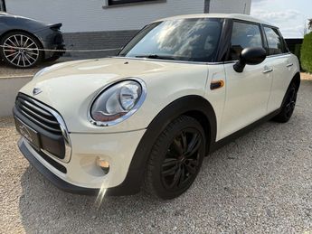  Voir détails -Mini One First AIRCO,17?VELGEN JCW,CV,ENZ à Nukerke (96)