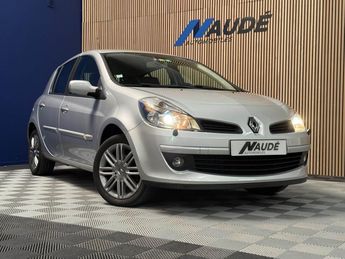  Voir détails -Renault Clio III 3 Initiale 1.6i 110 CH BVA à Lozanne (69)