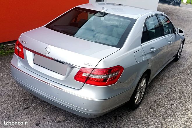 Mercedes Classe E 250 CDi 204ch automatique Gris de 2011