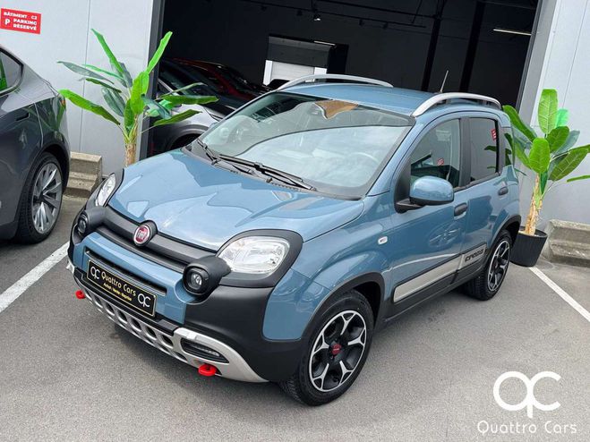 Fiat Panda 1.0i Cross Serie speciale Car Play Super Bleu de 