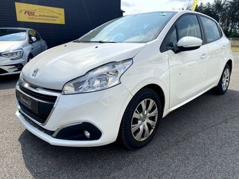  Voir détails -Peugeot 208 1.5 BlueHDi 100ch E6.c Active Business S à Quimperl (29)