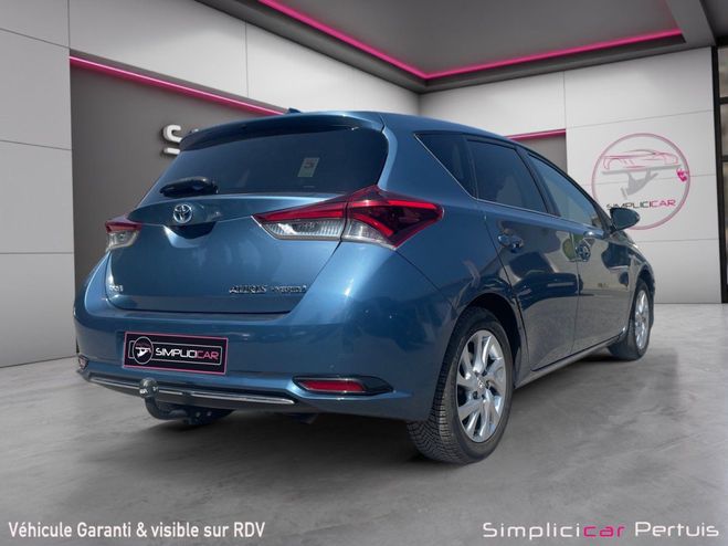 Toyota Auris BUSINESS Hybride 136h Dynamic Bleu de 2015