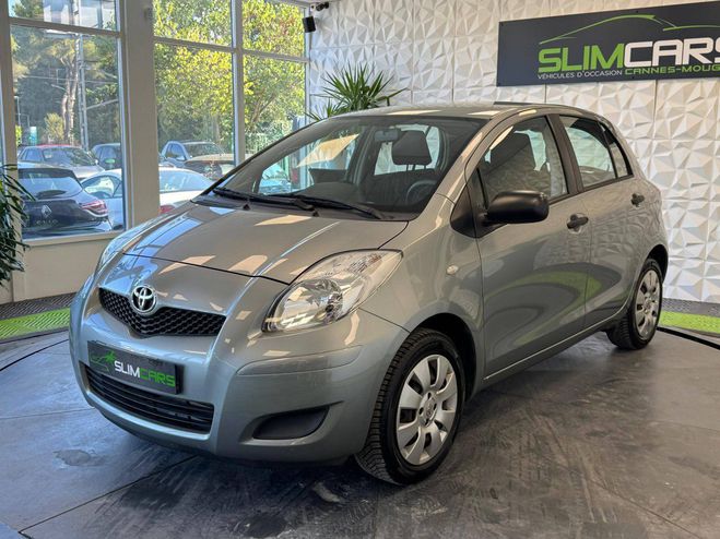 Toyota Yaris II 69 VVT-i 5p GRIS de 2009