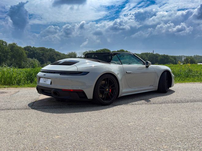 Porsche 911 992 GTS Cabriolet Gris Craie de 