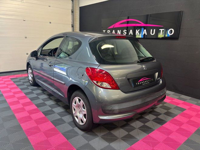 Peugeot 207 1.4e 75ch Access / DISTRIBUTION OK Gris de 2011