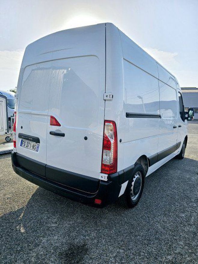 Renault Master III FG F3300 L2H2 2.3 BLUE DCI 135CH GRA Blanc de 2021