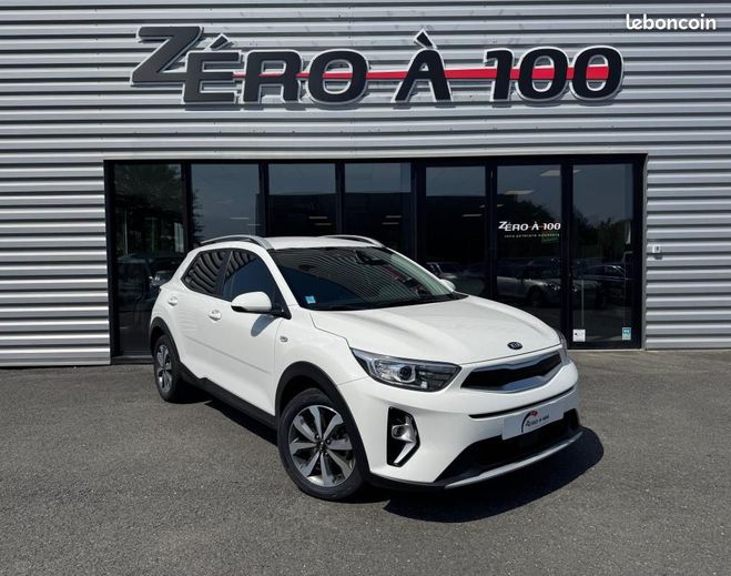Kia Stonic 1.0 T-GDi 100 ch MHEV BVM6 CARPLAY Blanc de 2021