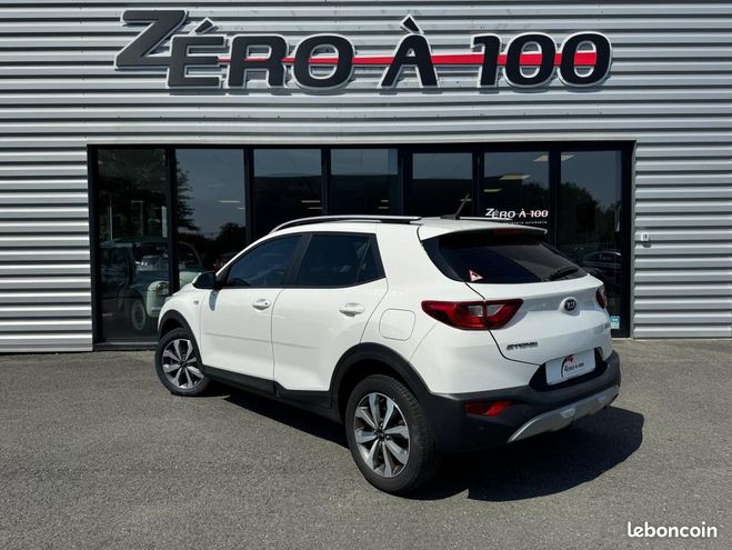 Kia Stonic 1.0 T-GDi 100 ch MHEV BVM6 CARPLAY Blanc de 2021