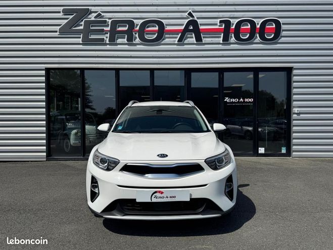 Kia Stonic 1.0 T-GDi 100 ch MHEV BVM6 CARPLAY Blanc de 2021