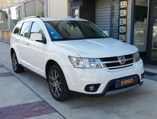 Fiat Freemont 2.0 MJT 170 LOUNGE 4X4 BVA 7PL CUIR CHAU Autre de 2015