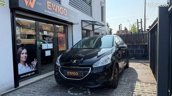  Voir détails -Peugeot 208 1.2 82ch Active à Pierrelaye (95)