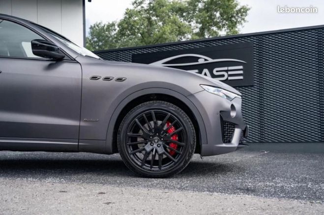 Maserati Levante V6 430 CH Modena S Noir de 2021