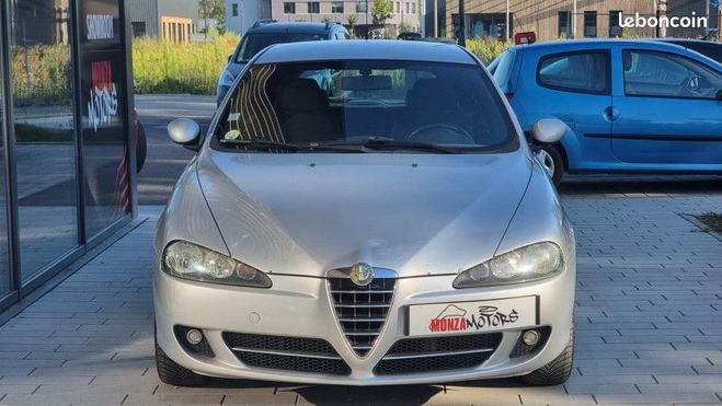 Alfa romeo 147 1.6 105CH 5P Gris de 2009