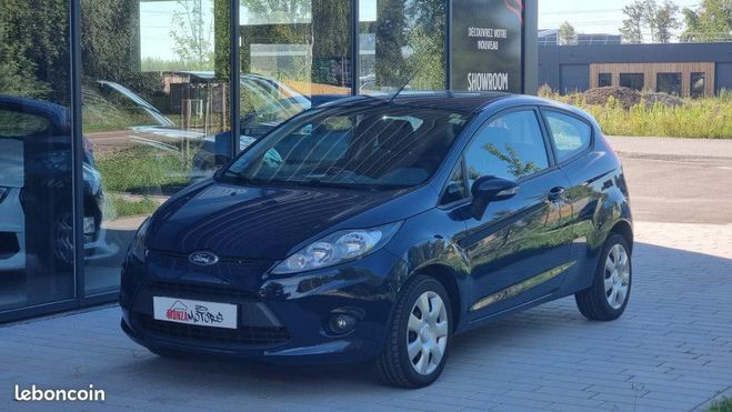Ford Fiesta 1.25 60CH TREND 3P Bleu de 2011