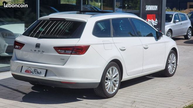 Seat Leon ST 1.6 TDI 105CH FAP STYLE BUSINESS STAR Blanc de 2014