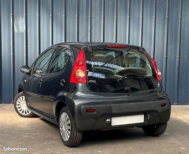 Peugeot 107 5P 1.0 68ch BVA Boite automatique Vitres  de 2006