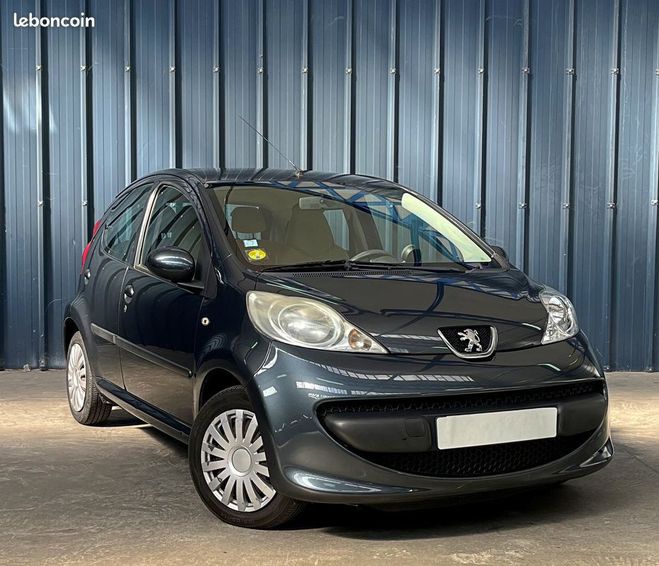 Peugeot 107 5P 1.0 68ch BVA Boite automatique Vitres  de 2006