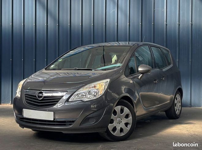 Opel Meriva B 1.7 CDTI 110ch cosmo Radar de recul R Autre de 2011
