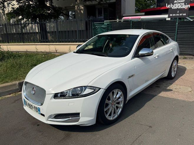 Jaguar XF 2,2D 163cv 11-2014 Premium a 5390Euro Blanc de 2014