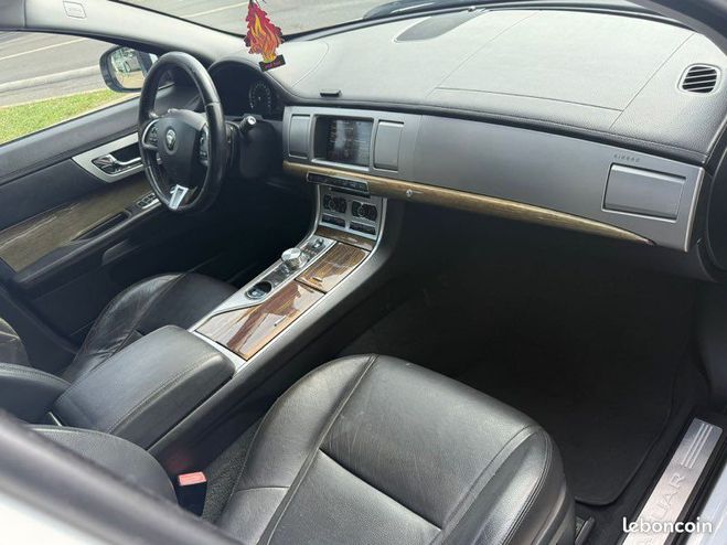 Jaguar XF 2,2D 163cv 11-2014 Premium a 5390Euro Blanc de 2014