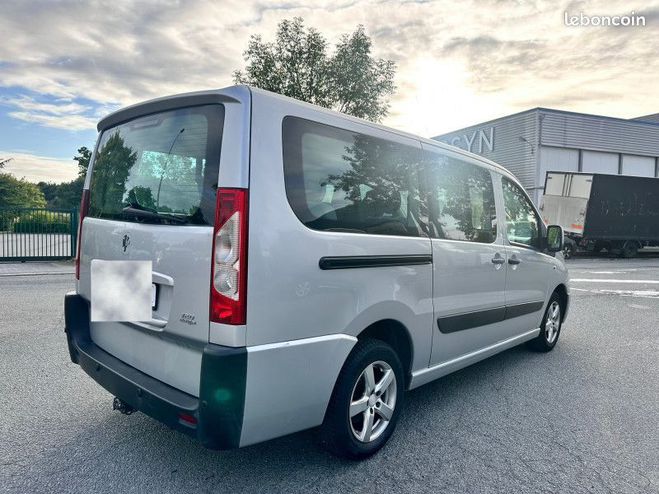 Fiat Scudo COMBI LH1 2.0 MULTIJET 16V 120CH 8-9 PLA Gris de 2009