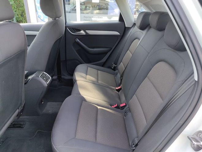 Audi Q3 Srie 1  2.0 TDI  DPF 140  CLIM -  1ERE  Blanc de 2012